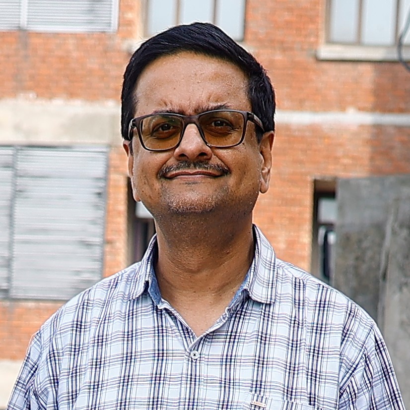 Dr.